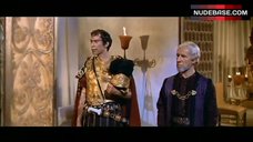 7. Elizabeth Taylor Hot Scene – Cleopatra