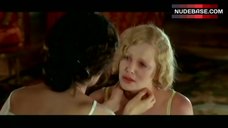 2. Charlize Theron Lesbian Kiss – Head In The Clouds