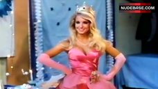 1. Heather Thomas Exposed Tits – Zapped!