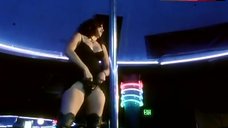 Jennifer Tilly Hot Scene in Strip Club – El Padrino: Latin Godfather