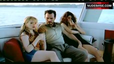 4. Marisa Tomei Fingering Pussy – Factotum