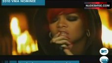 5. Rihanna Cleavage – Eminem: Love The Way You Lie