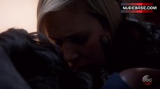 4. Liza Weil Lesbian Kiss – How To Get Away With Murder