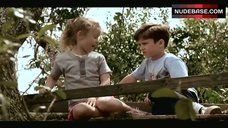 10. Sarah Trigger Nude Tits Through Window – Paradise