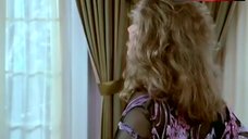 10. Kathleen Turner Shows Ass – The Man With Two Brains