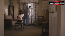 2. Liv Tyler Intim Scene – The Ledge