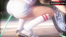 1. Kendra Wilkinson Hot Car Washer – Kendra On Top