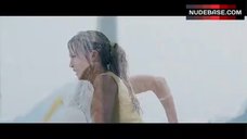 4. Sarah Carter Bikini Scene – Doa