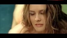 6. Sexuality Alicia Silverstone – Goveg.Com - Alicia Silverstone Commercial