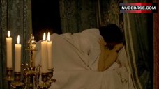 1. Lizzie Brochere After Sex – Le Roi, L'Ecureuil Et La Couleuvre