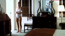 Amanda Peet in Panties – Origin Of The Species