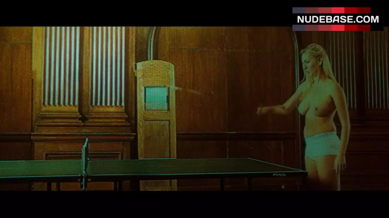 Hayley-Marie Copin Topless Playing Ping Pong – Dom Hemingway (4:13) |  NudeBase.com