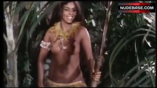 10. Yara Lex Topless in Jungle – Lana - Konigin Der Amazonen