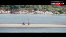 2. Sexy Zofia Wichlacz in One Piece Swimsuit – Miasto 44