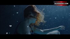 1. Zofia Wichlacz Sexy Scene – Miasto 44