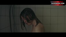 1. Julianne Moore Exposed Tits – Gloria Bell