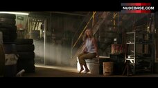 2. Jennifer Aniston Shows Striptease – We'Re The Millers