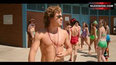 10. Sexy Francesca Reale in Bikini – Stranger Things