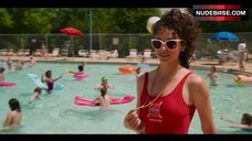 Sexy Francesca Reale in Bikini – Stranger Things