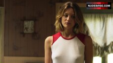 Leila George Hard Nipples – Animal Kingdom