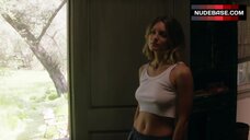 Leila George Pokies Through Top – Animal Kingdom