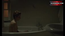 Julia Kijowska Shows Breasts and Ass – Nina