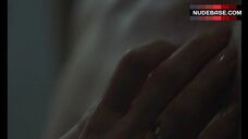 1. Julia Kijowska Explicit Lesbian Scene – Nina