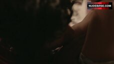 4. Roberta Colindrez in Hot Lesbi Scene – Vida