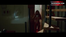 8. Nude Daniela Doria Gets Out of Bed – The New York Ripper