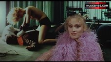 5. Darlanne Fluegel Naked Tits – Eyes Of Laura Mars