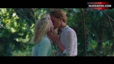 3. Vanessa Paradis Flashes Boobs – Knife+Heart