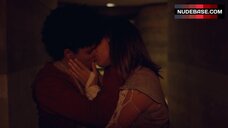 7. Vaneza Oliveira Lesbian Scene – 3%