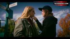 10. Ellen Page Lesbian Kiss – Tales Of The City