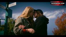 6. Ellen Page Lesbian Kiss – Tales Of The City