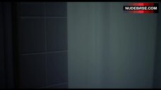 6. Naked Da Leigh in Shower – Hell'S Belle