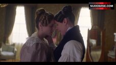 5. Suranne Jones Lesbian Sex – Gentleman Jack