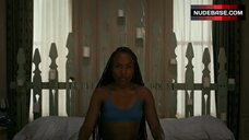 10. Dewanda Wise in Sports Bra – She'S Gotta Have It