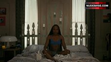 9. Dewanda Wise in Sports Bra – She'S Gotta Have It