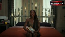 6. Dewanda Wise in Underwear – She'S Gotta Have It