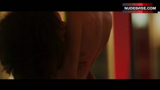 6. Allison Williams Lesbian Sex – The Perfection