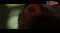 8. Allison Williams Lesbian Sex – The Perfection