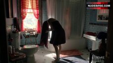 10. Maria-Elena Laas Boobs Scene – Vida