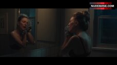 1. Julianne Moore in Lingere – Gloria Bell