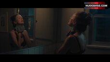 6. Julianne Moore in Lingere – Gloria Bell