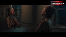 7. Julianne Moore in Lingere – Gloria Bell
