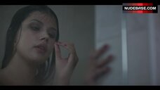 Laura Osma under Shower – Crime Diaries: Night Out