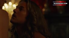 6. Sex with Marie Askehave – Versailles