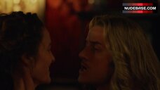 8. Sex with Marie Askehave – Versailles