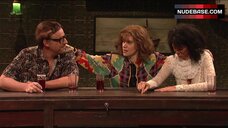 5. Kristen Wiig Lesbian Scene – Saturday Night Live