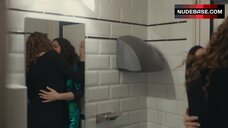 7. Anna Drijver Lesbi Scene – Undercover